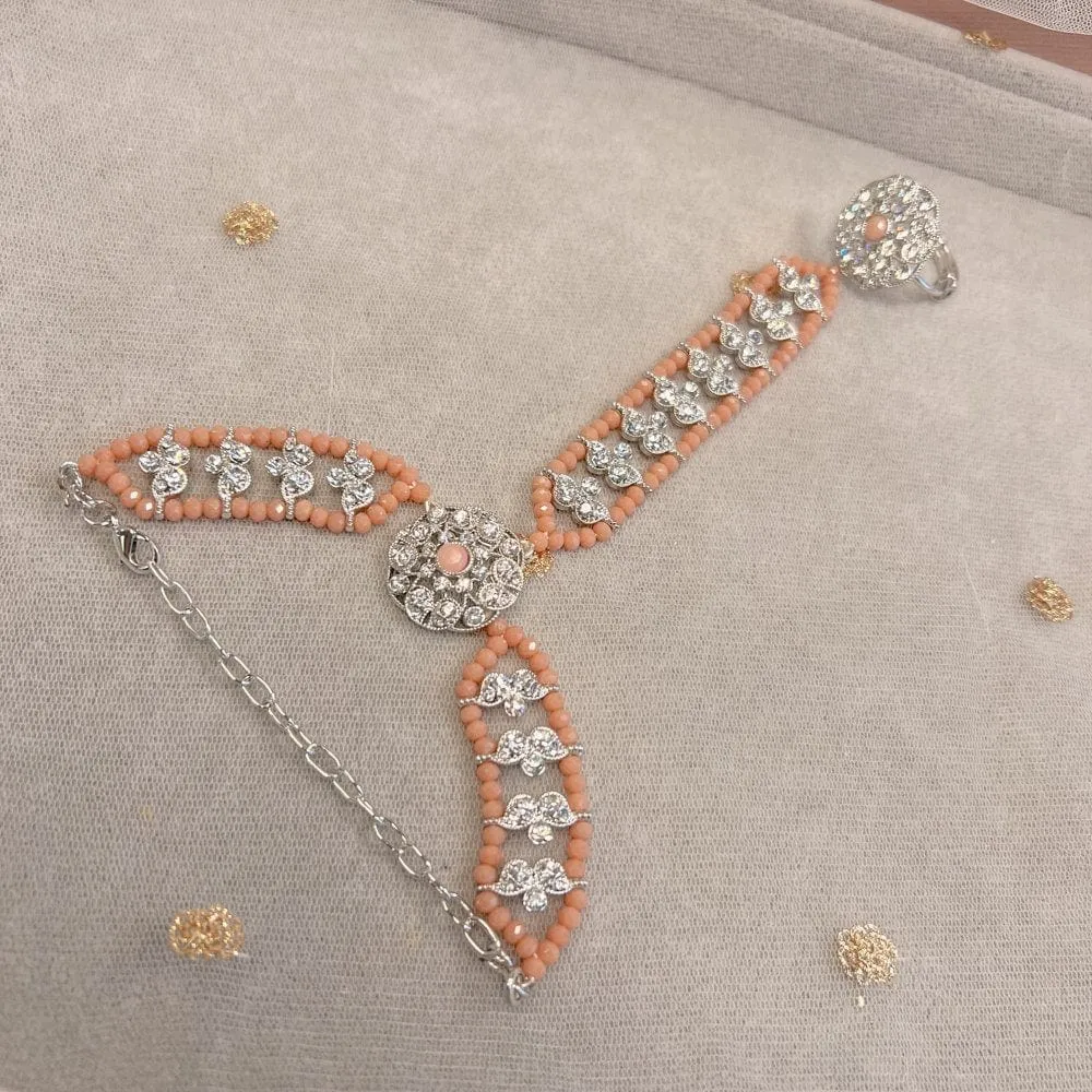 Avleen Silver Hand Harness - Peach