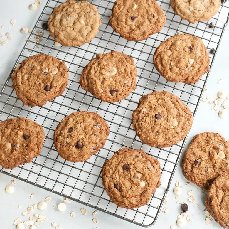 Half Sheet Baking & Cooling Rack