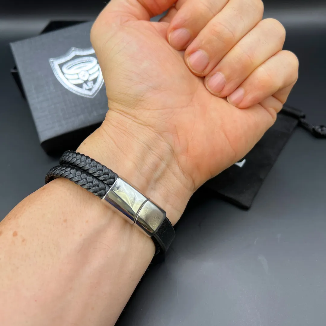 LEATHER CASCADE