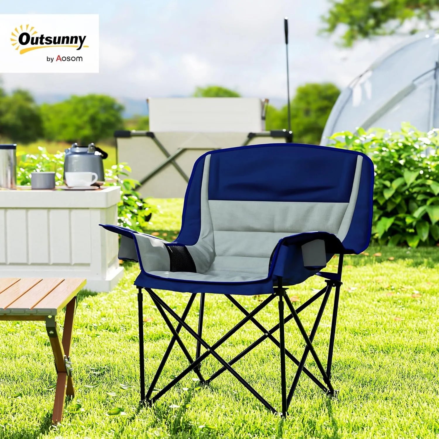 Outsunny Padded Camping Chair for Adults, Portable Folding Camping Chair with Side Pockets, Cup Holders, and Carry Bag, Outdoor Camp Chair for Backyard, Fishing, and Sports, Up to 265 lbs, Light Gray
