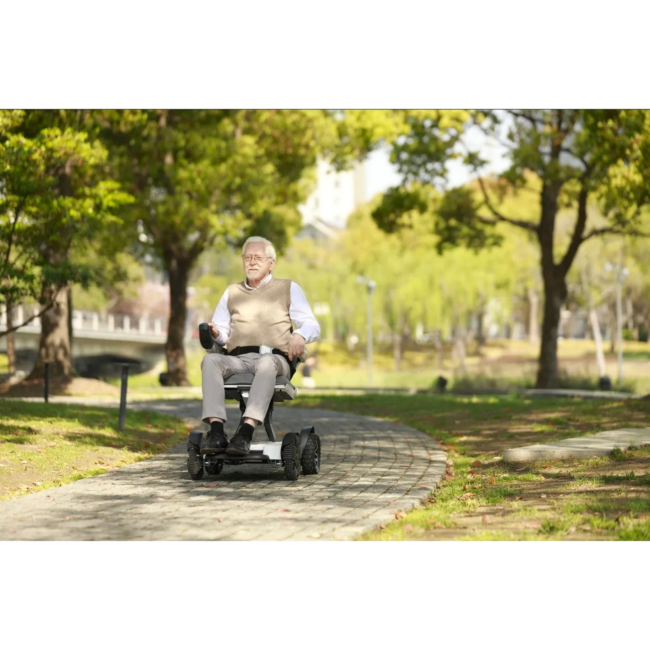 Robooter X40 - Power Wheelchair