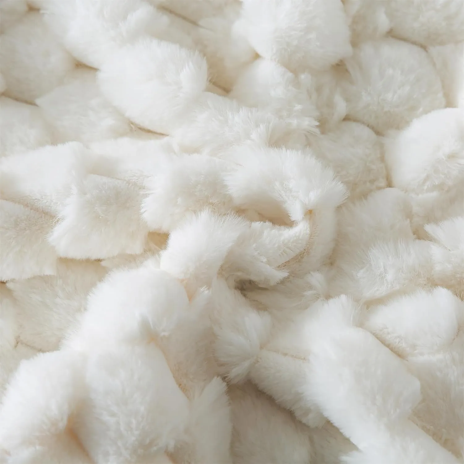 Wajade Plush Faux Rabbit Fur Throw Blanket, Soft Diamond Pattern Jacquard Double-Layered Fluffy Fleece Blanket for All Seasons Cozy Decorative Blanket for Couch Bed Sofa, 50 x 60 inches, Ivory White