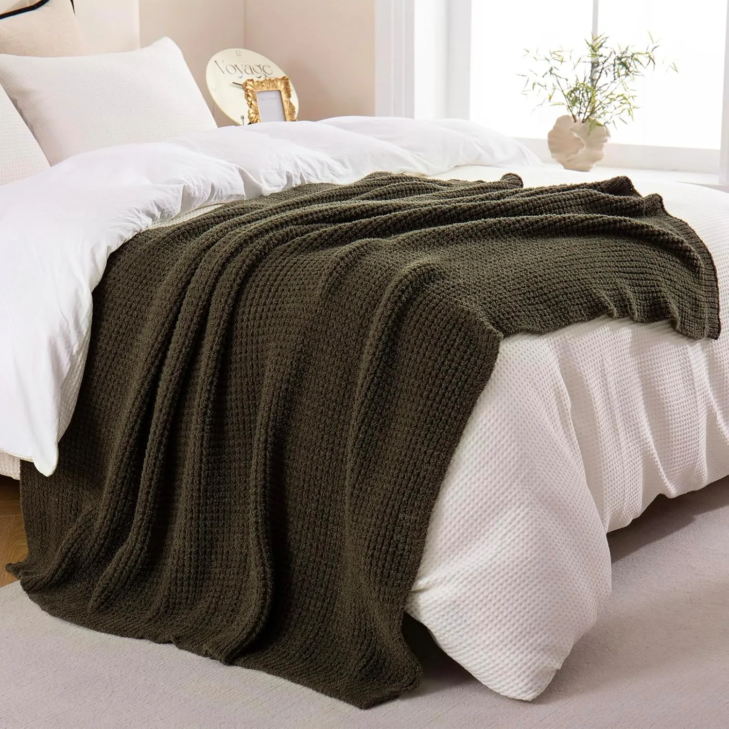 YIRUIO Microfiber Waffle Throw Blanket Weave Knit Super Soft Ultra Cozy Fuzzy Fluffy Warm for Living Room Bedroom Bedding Farmhouse (Army Green, 51'' x 63'')